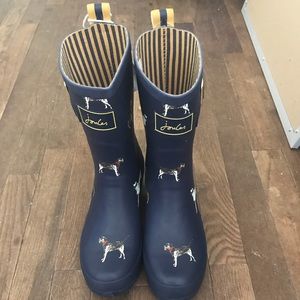 Dog patterned rain boots